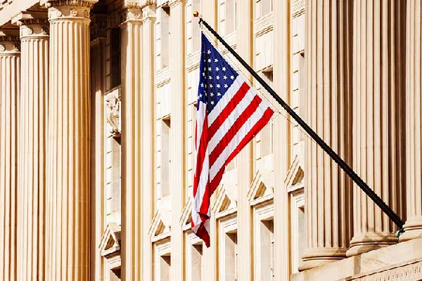 国产芯片“三雄”聚首科创板，摩尔线程上市